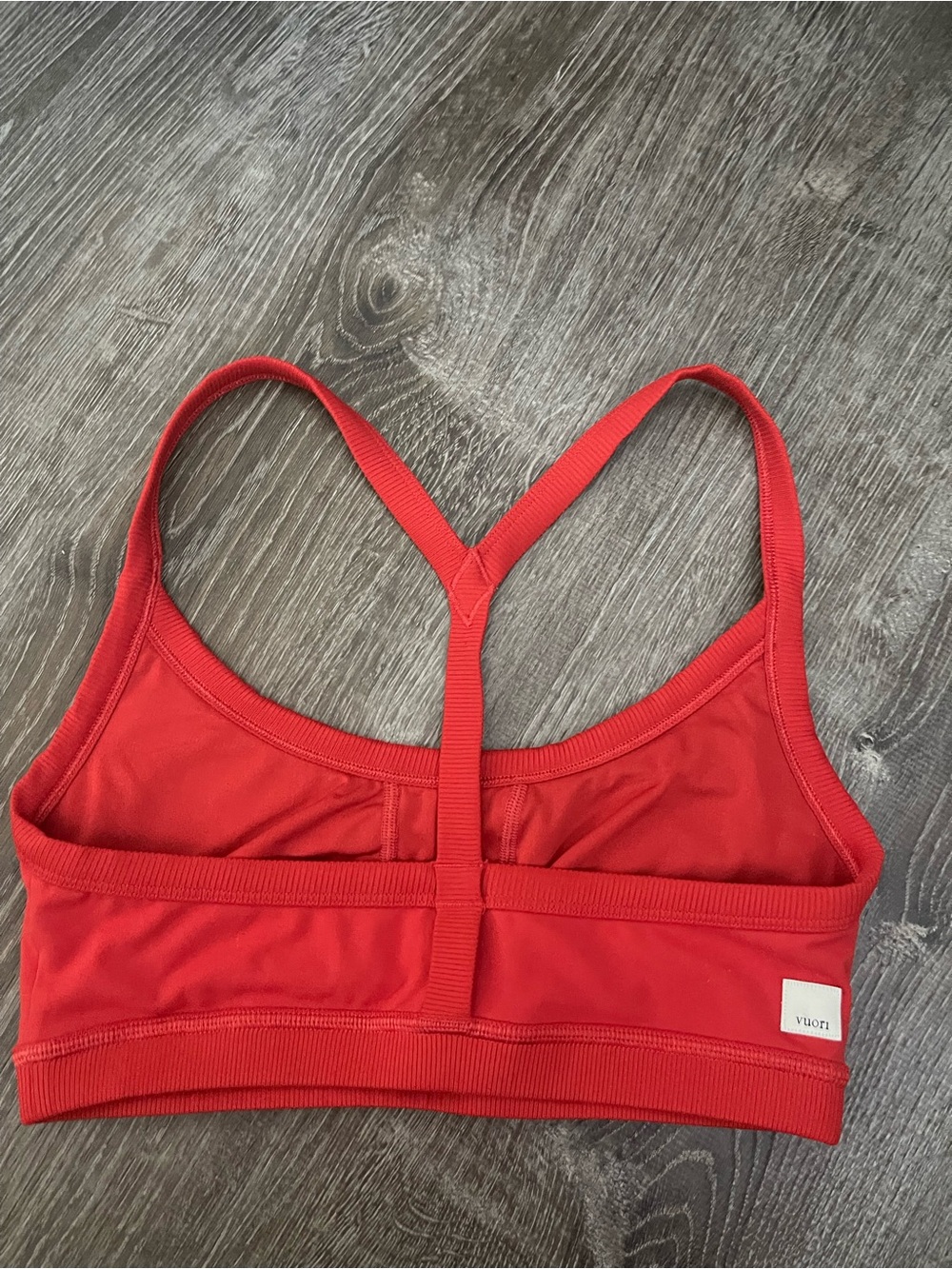 Vuori Daily Form Bra Women’s Small Crimson Red Racerback Sports Bra - Picture 3 of 4